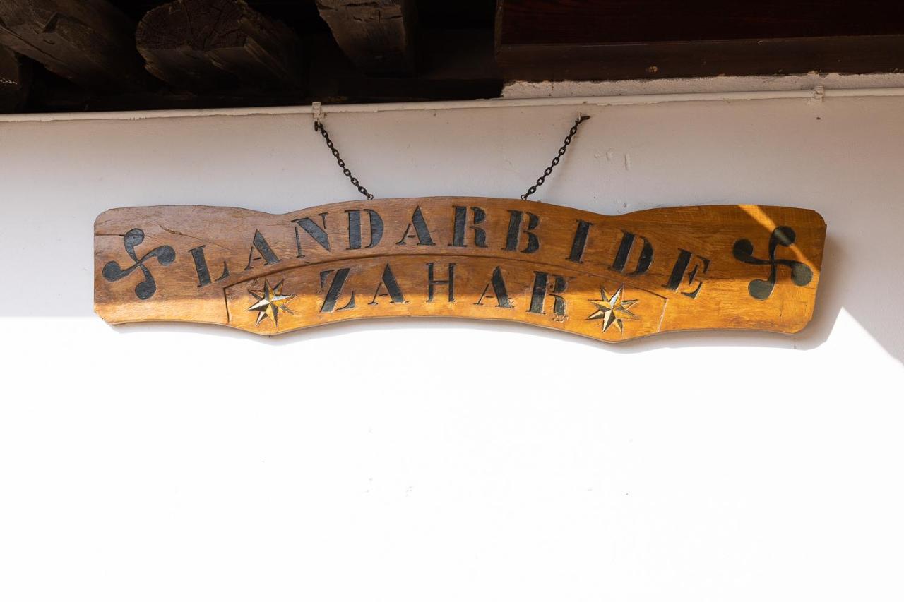 Landarbide Zahar Aia